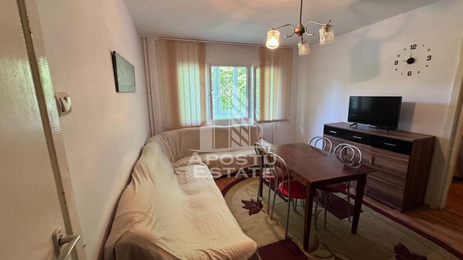 Apartament cu 2 camere semidecomandat în Tipografilor