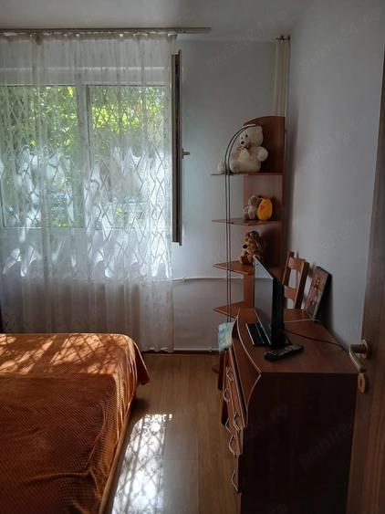 Apartament cu 2 camere semidecomandat în Progresul