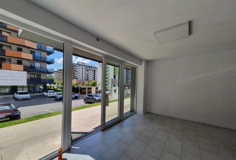 Spațiu comercial, de 67 mp, în Sopor