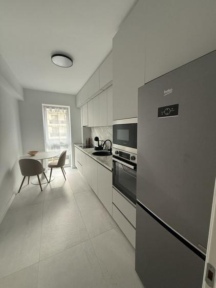 Apartament cu 2 camere decomandat în Exterior Vest