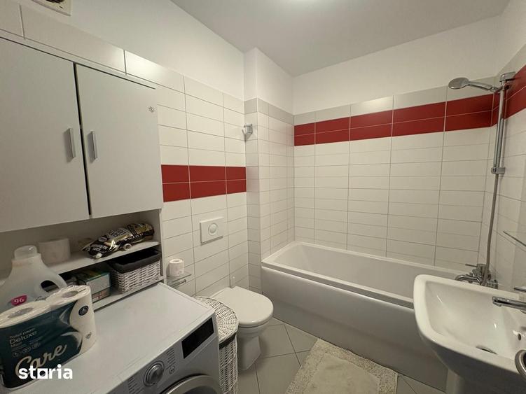 Apartament cu 3 camere decomandat în Apărătorii Patriei