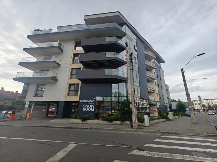 Apartament cu 2 camere decomandat în Exterior Vest