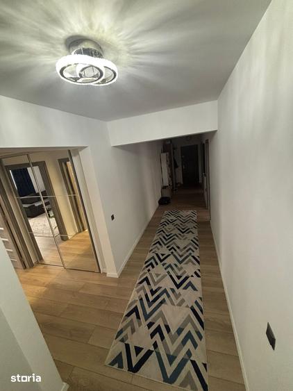 Apartament cu 3 camere în Bariera Vâlcii