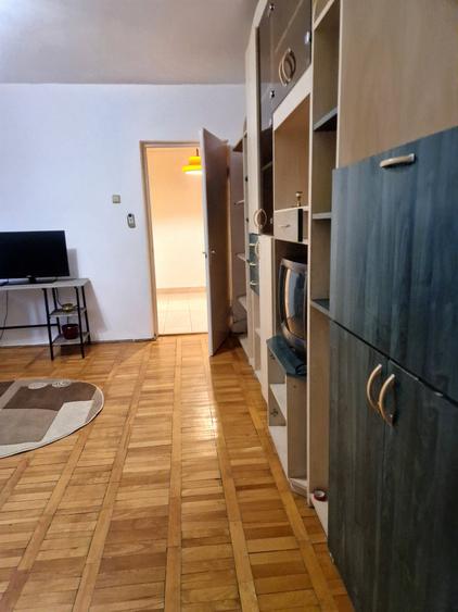 Apartament cu 2 camere semidecomandat în Complex Studențesc