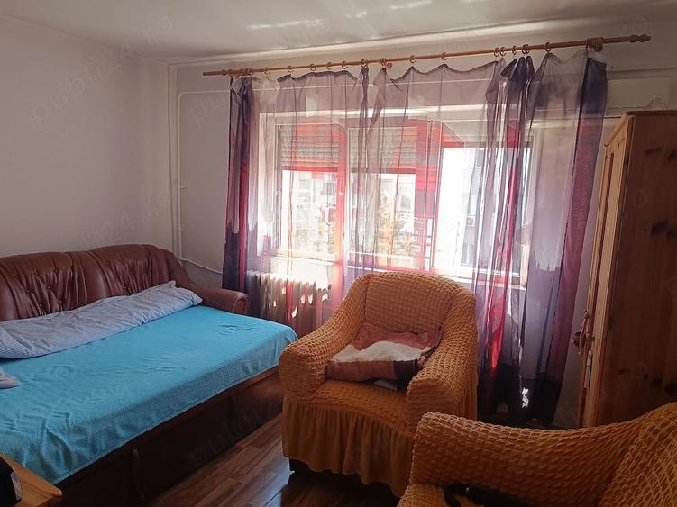 Apartament cu 2 camere semidecomandat în Rogerius
