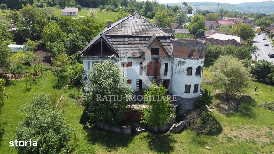 Casă cu Teren 5794 Mp în Aușeu