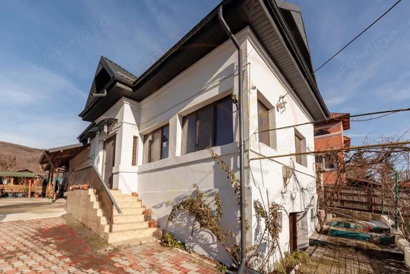 Casă cu Teren 2594 Mp în Ștefănești