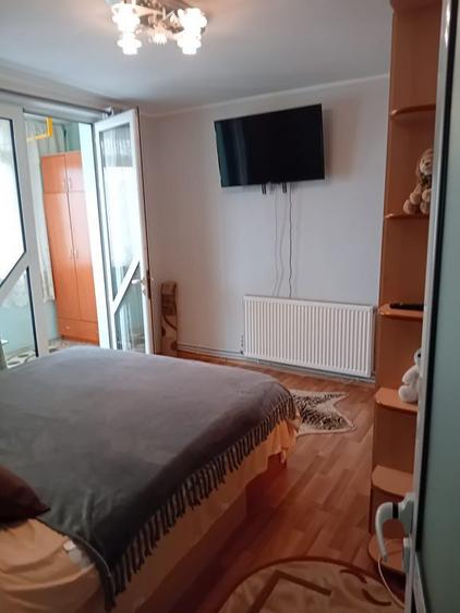 Apartament cu 2 camere semidecomandat în Micro 16