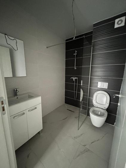 Apartament cu 4 camere decomandat în Albert