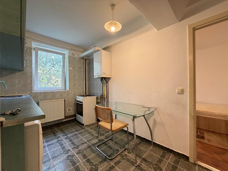 Apartament cu 2 camere semidecomandat în Central