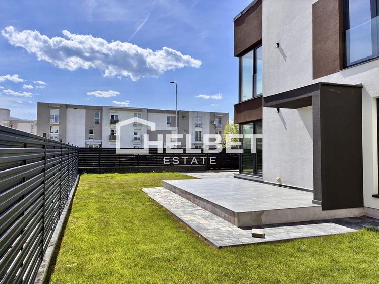 Duplex cu 4 camere cu Canalizare în Central