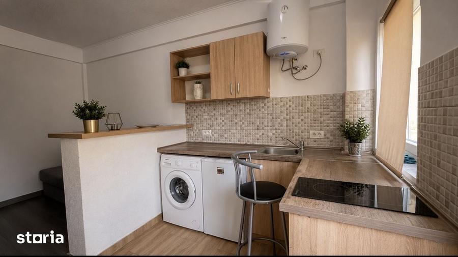 Apartament de inchiriat zona Soarelui o camera disponibil imediat - 1