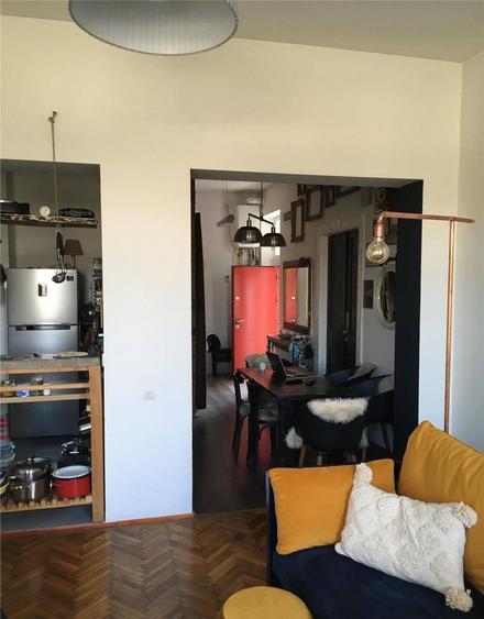 Apartament cu 3 camere decomandat în Central