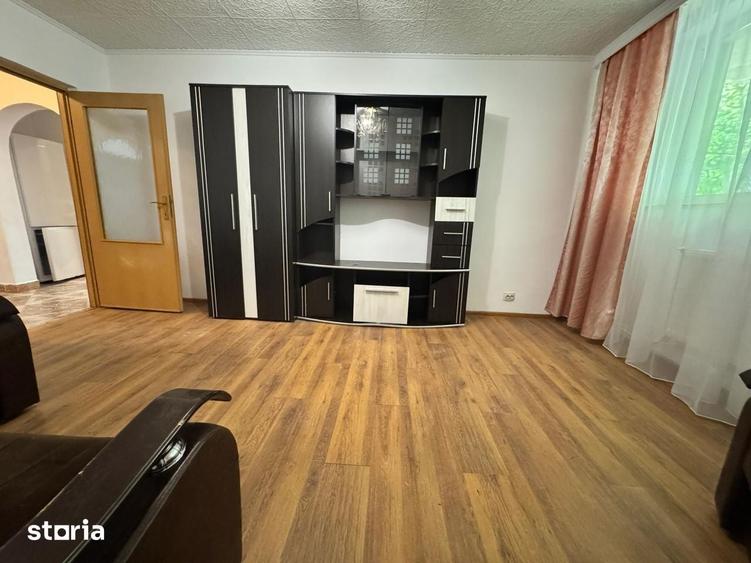 Apartament cu 2 camere decomandat în Republicii