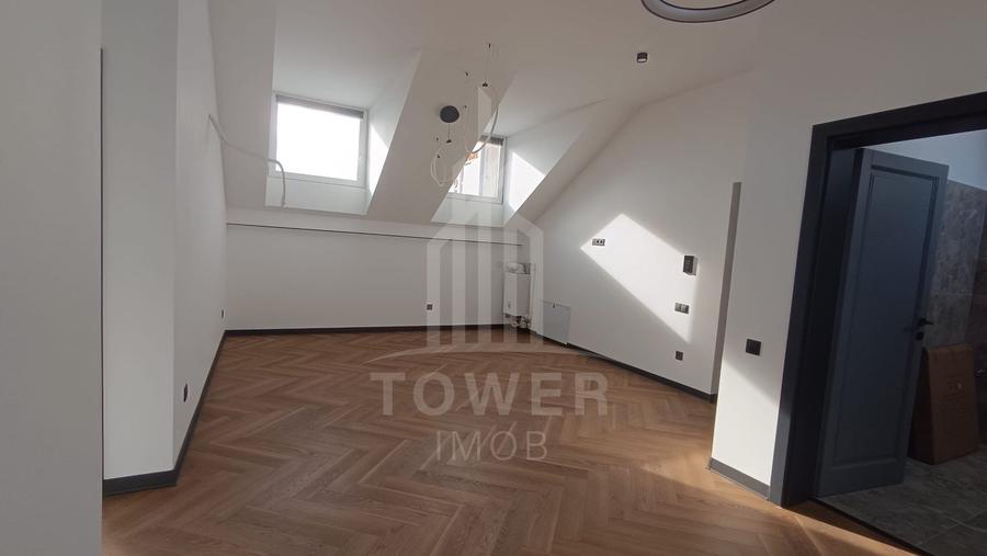 Apartament cu 3 camere decomandat în Turnișor