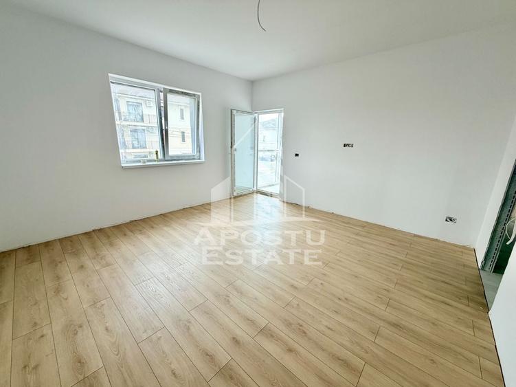 Apartament cu 2 camere decomandat în Giroc
