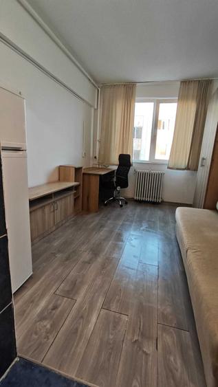 Garsonieră semidecomandată în Iris
