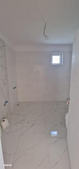Casă cu 4 camere cu Teren 280 Mp în Lumina