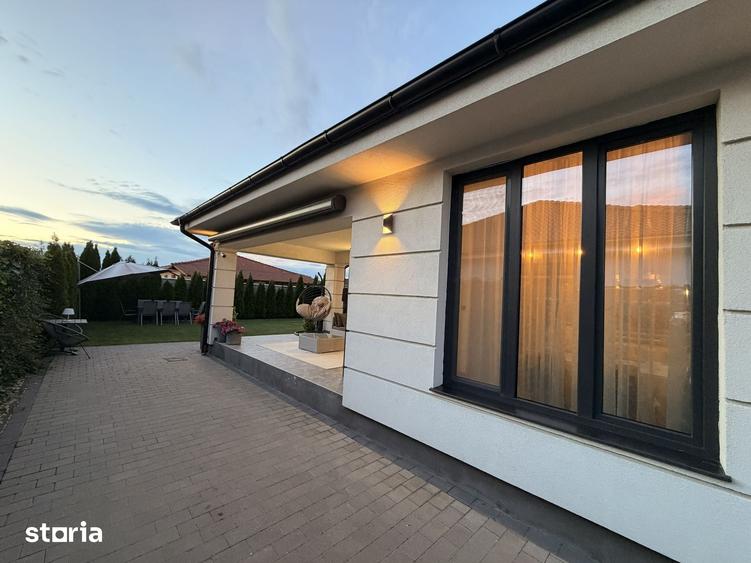 Casă cu 4 camere cu Teren 500 Mp în Central