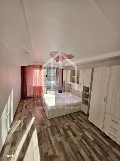 Apartament cu 4 camere decomandat, mobilat în Valea Aurie