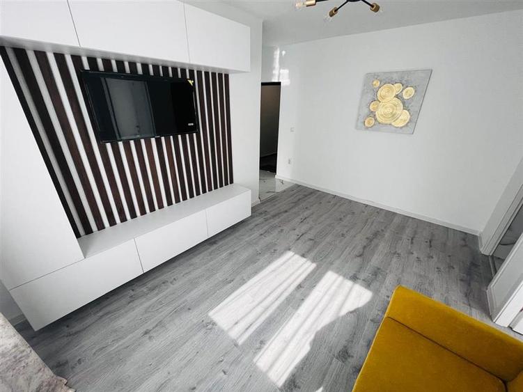 Apartament cu 2 camere decomandat în Cug