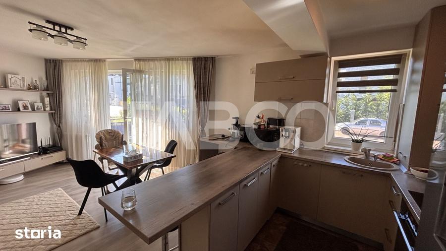 Apartament cu 3 camere decomandat în Șelimbăr — fotografia 3
