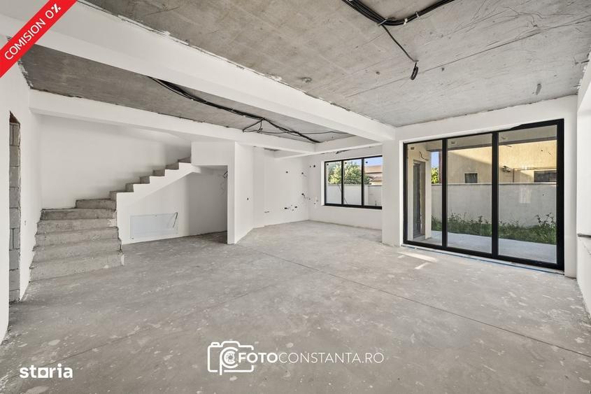 Casă cu 4 camere în Palazu Mare