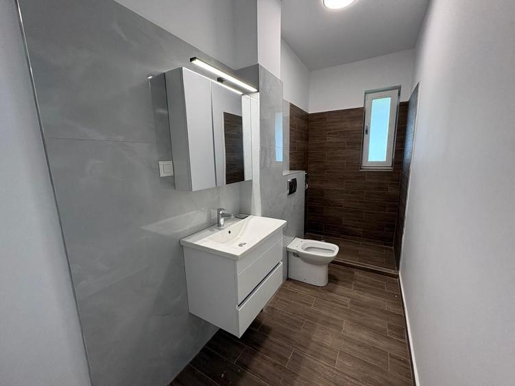 Duplex cu 4 camere cu Canalizare în Berceni