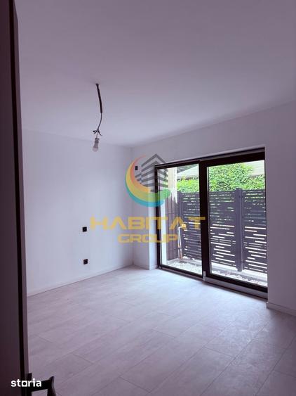 Casă cu 5 camere cu Teren 175 Mp în Văcăresti