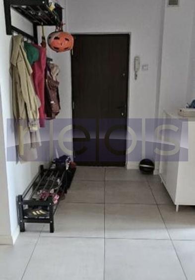 Apartament cu 3 camere semidecomandat în Dristor