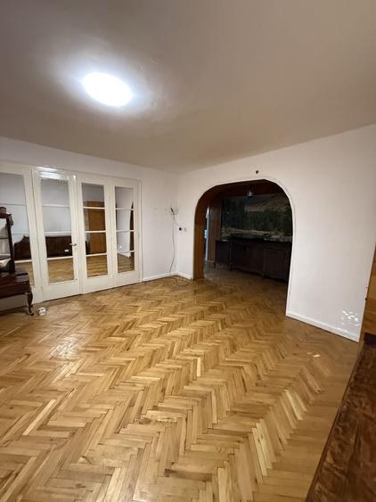 Proprietar inchireliez casa pe str Suceava - 7