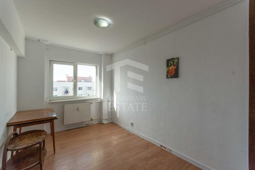 Apartament cu 3 camere decomandat în Pantelimon