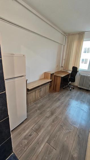 Garsonieră semidecomandată în Iris