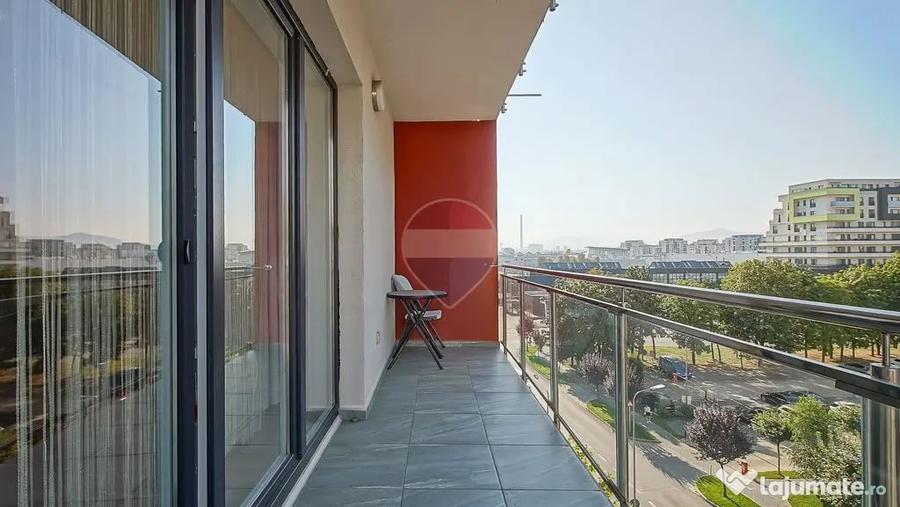 Apartament cu 3 camere decomandat în Tractorul