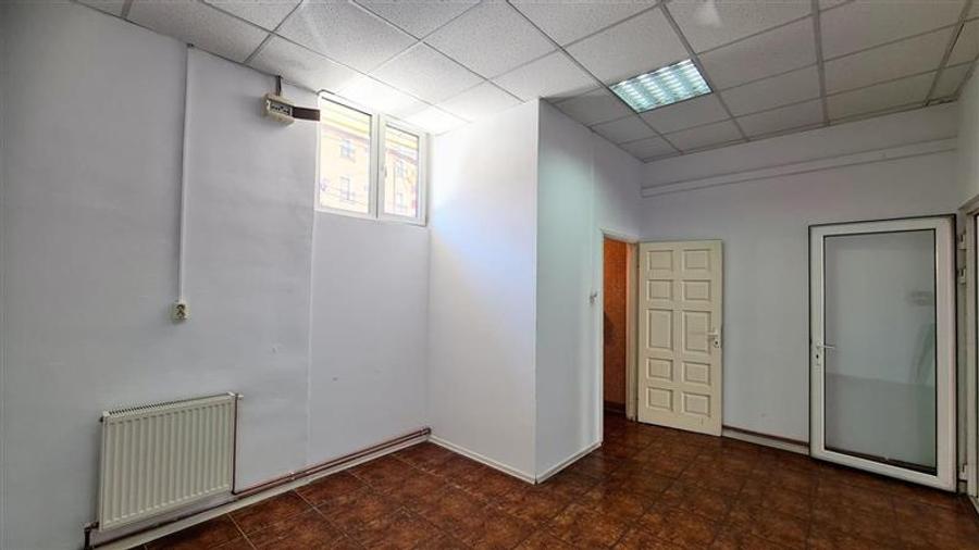 Spațiu comercial, de 70 mp, în Fabric