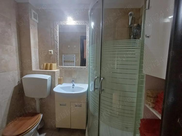 Apartament cu 3 camere decomandat în Mamaia