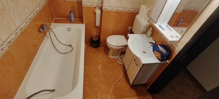 Apartament cu 3 camere decomandat în Chiajna