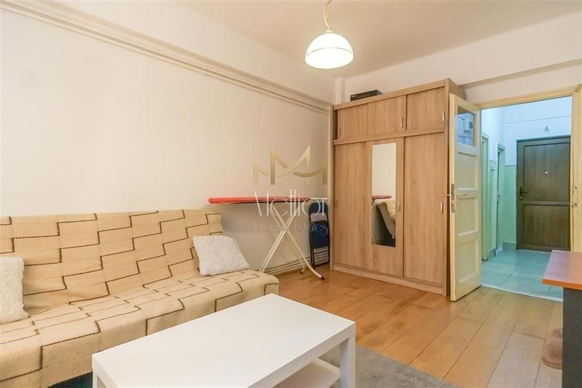Apartament cu 2 camere semidecomandat în Horea