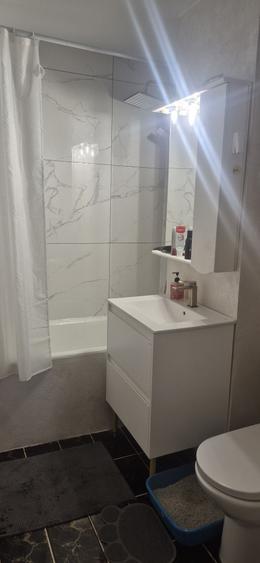 Apartament cu 3 camere decomandat în Găvana