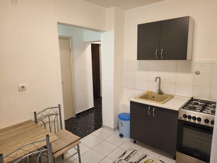 Apartament cu 2 camere decomandat în Popoveni