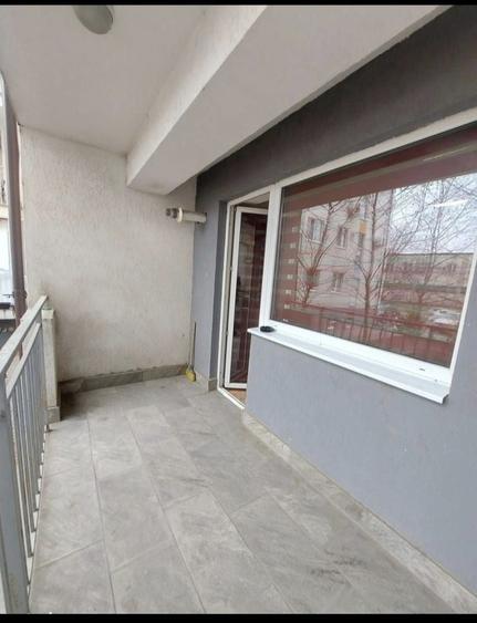 Apartament cu 2 camere decomandat, mobilat în Metalurgiei