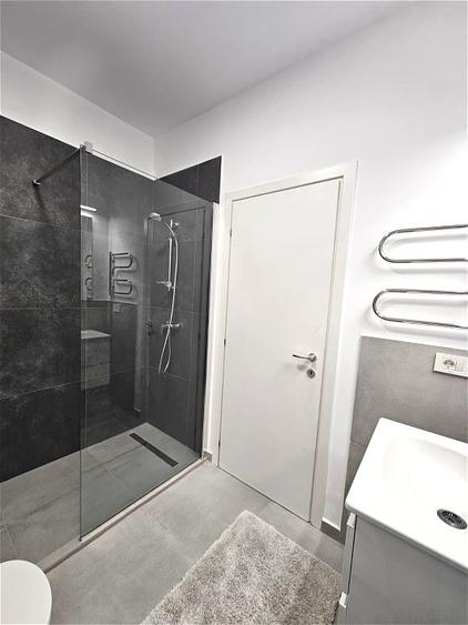 Apartament cu 2 camere semidecomandat, mobilat în Pipera
