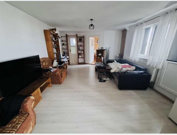Apartament cu 2 camere decomandat în Terezian
