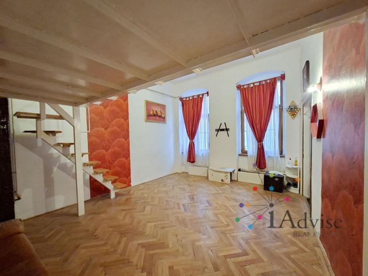 Garsonieră decomandată în Central