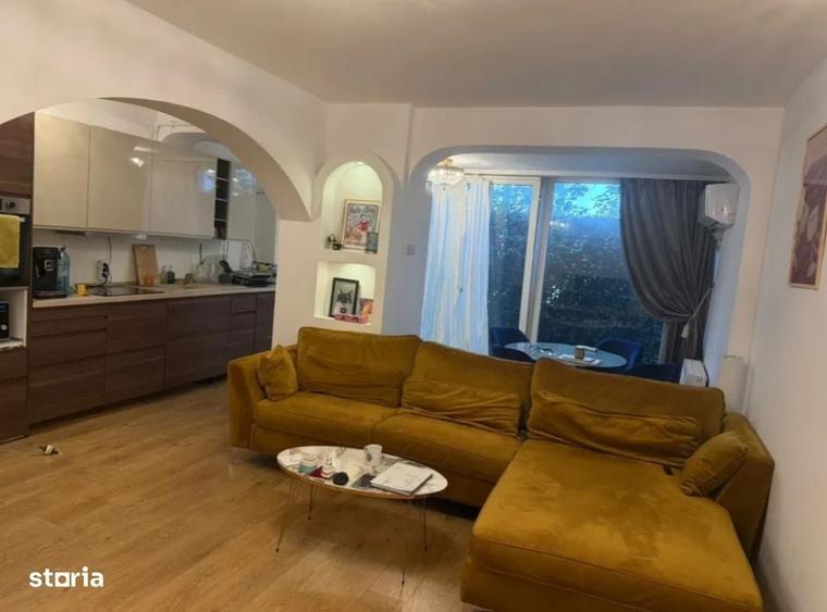 Apartament cu 2 camere decomandat în Primăverii