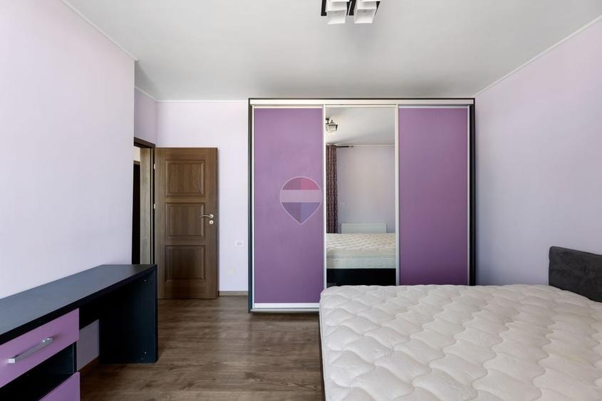 Apartament cu 3 camere decomandat, mobilat în Podgoria