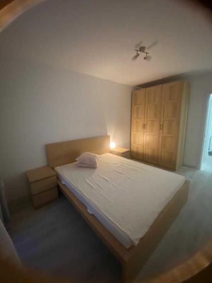 Apartament cu 2 camere decomandat în Cățelu