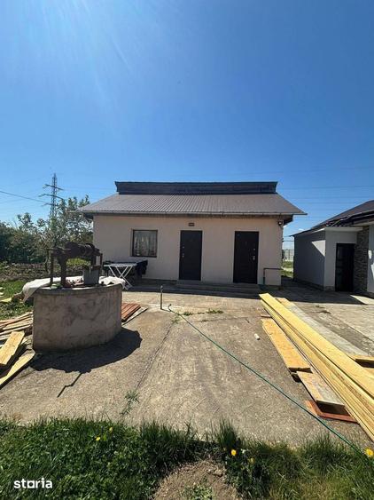Casă cu 4 camere cu Teren 1070 Mp în Central