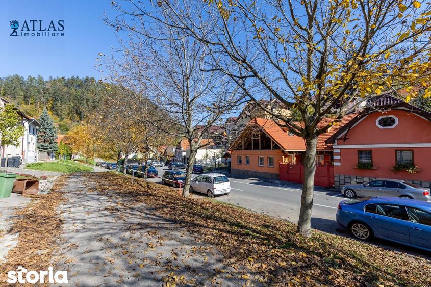 Apartament cu 4 camere în Schei