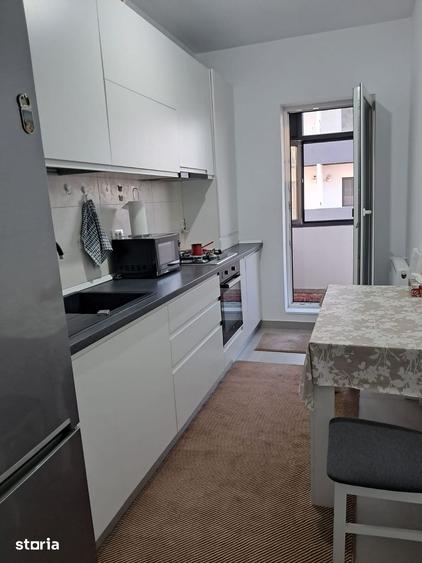 Apartament cu 2 camere decomandat în Craiovei